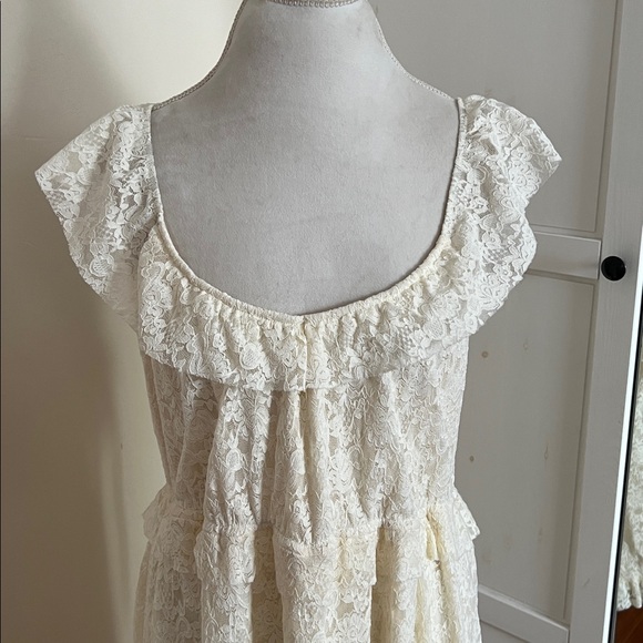 Arula Feminine Boho Cream/Ivory Lace Ruffle Mini Dress - Size B (18/20) - NWOT - Picture 2 of 9